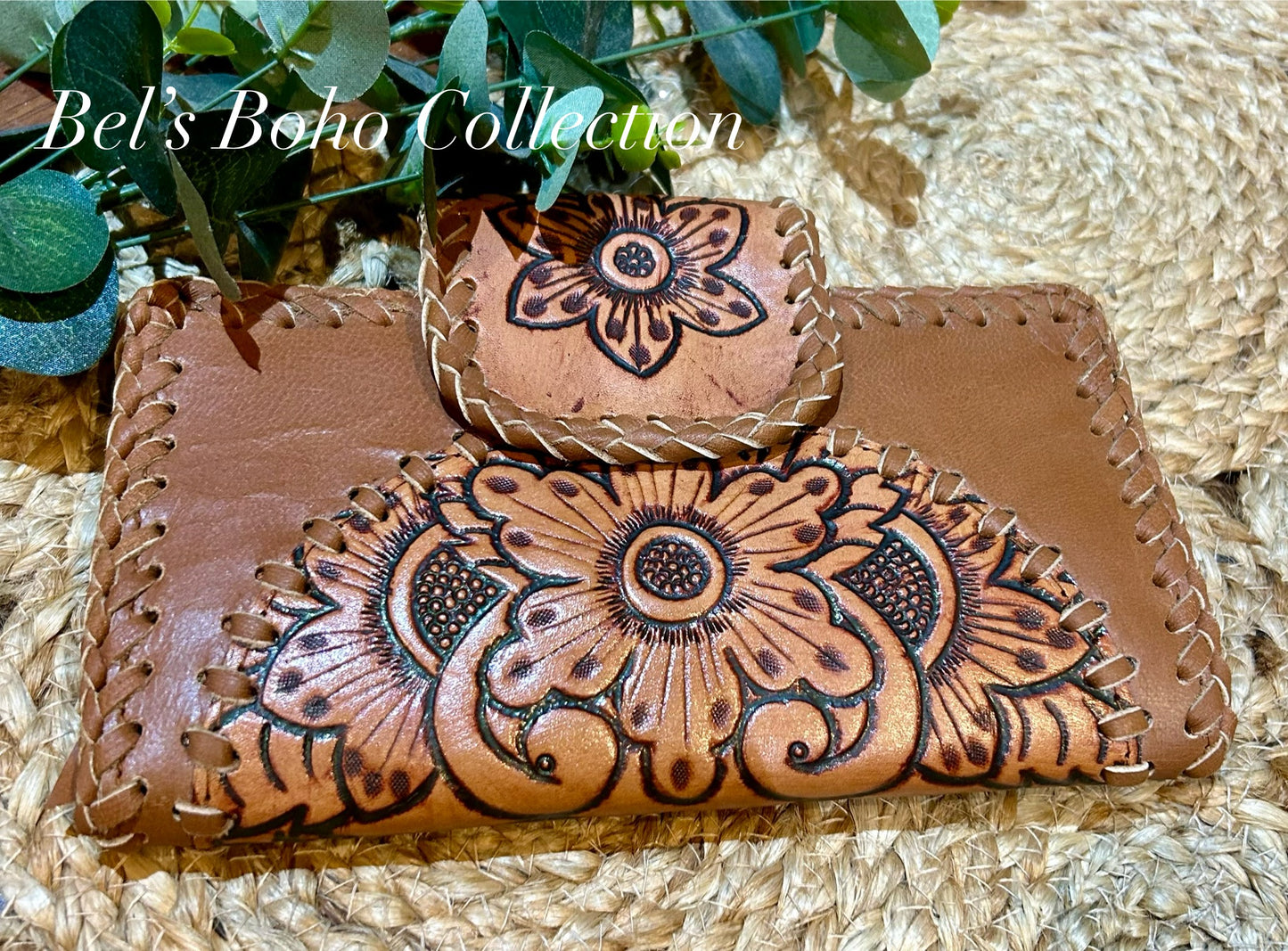 Carved Ladies Flower Wallet