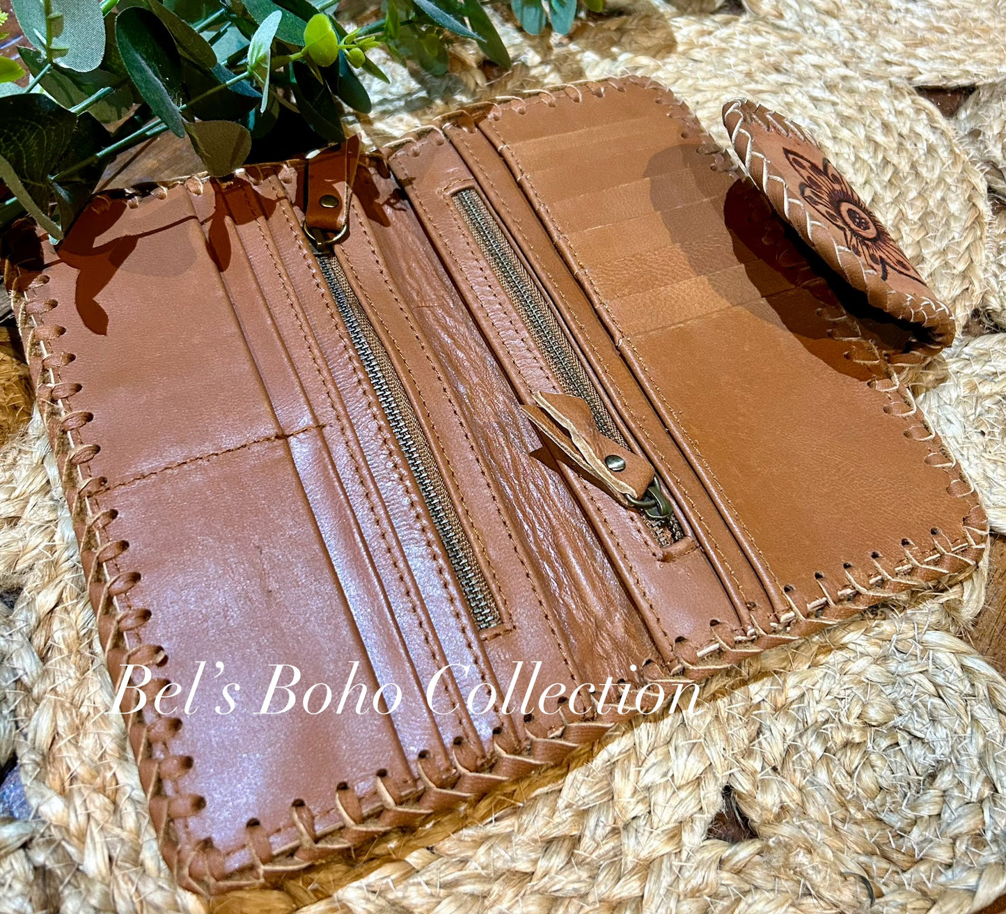 Carved Ladies Flower Wallet